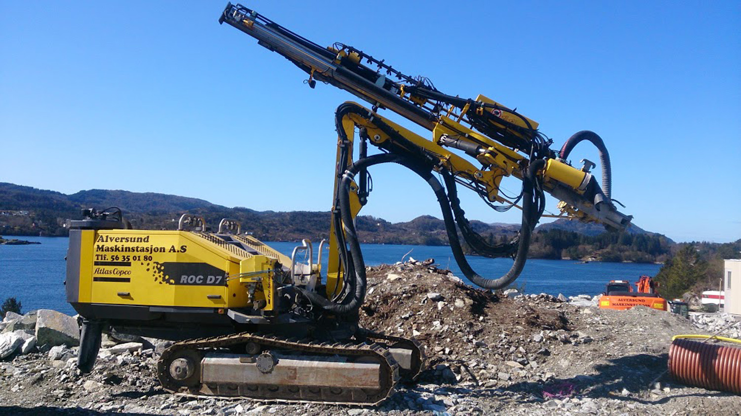 Maskinpark. Trygge og effektive løsninger innen boring og sprenging i Nordhordland for alle prosjekter.